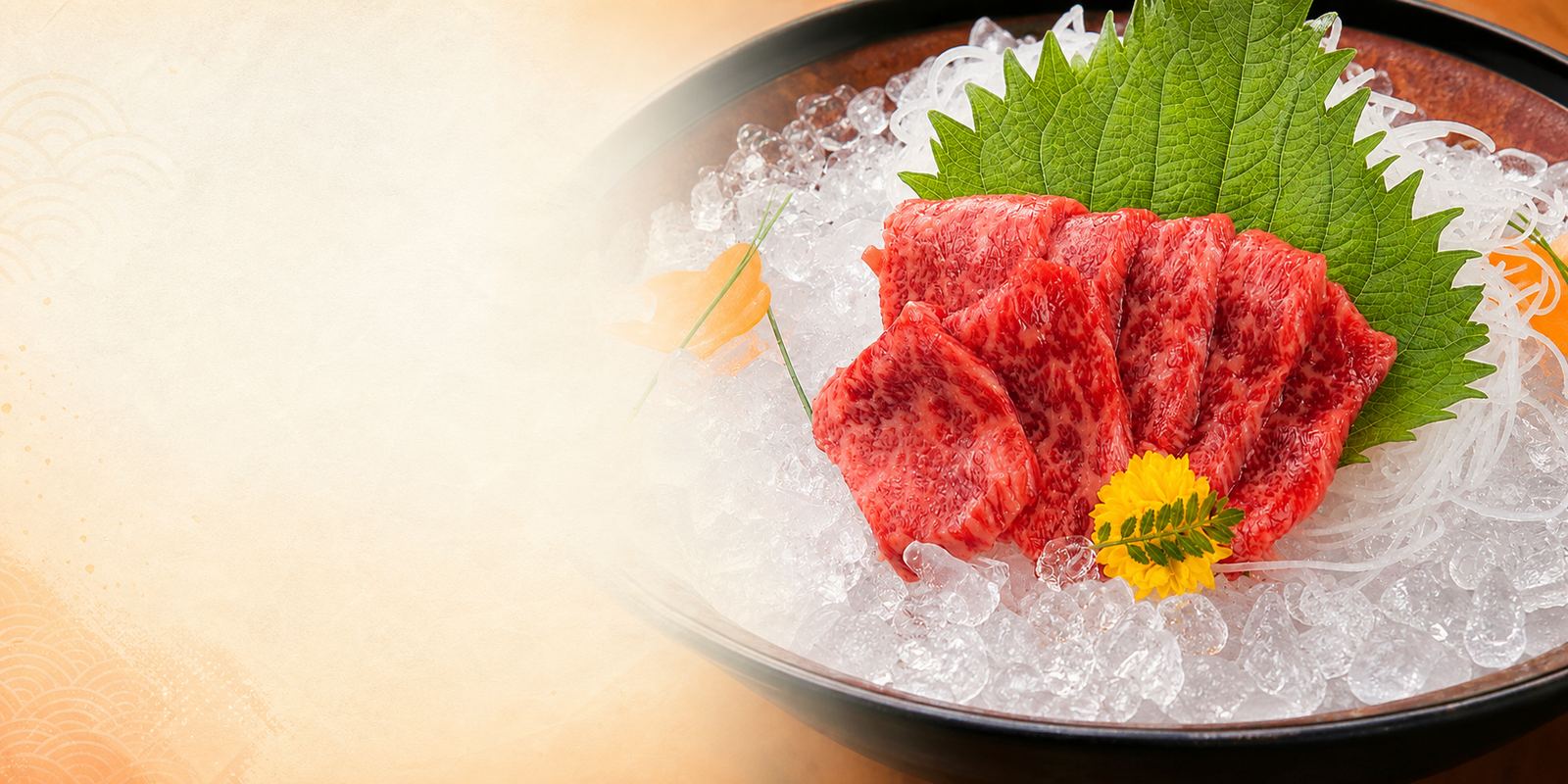 馬刺しの盛り付け